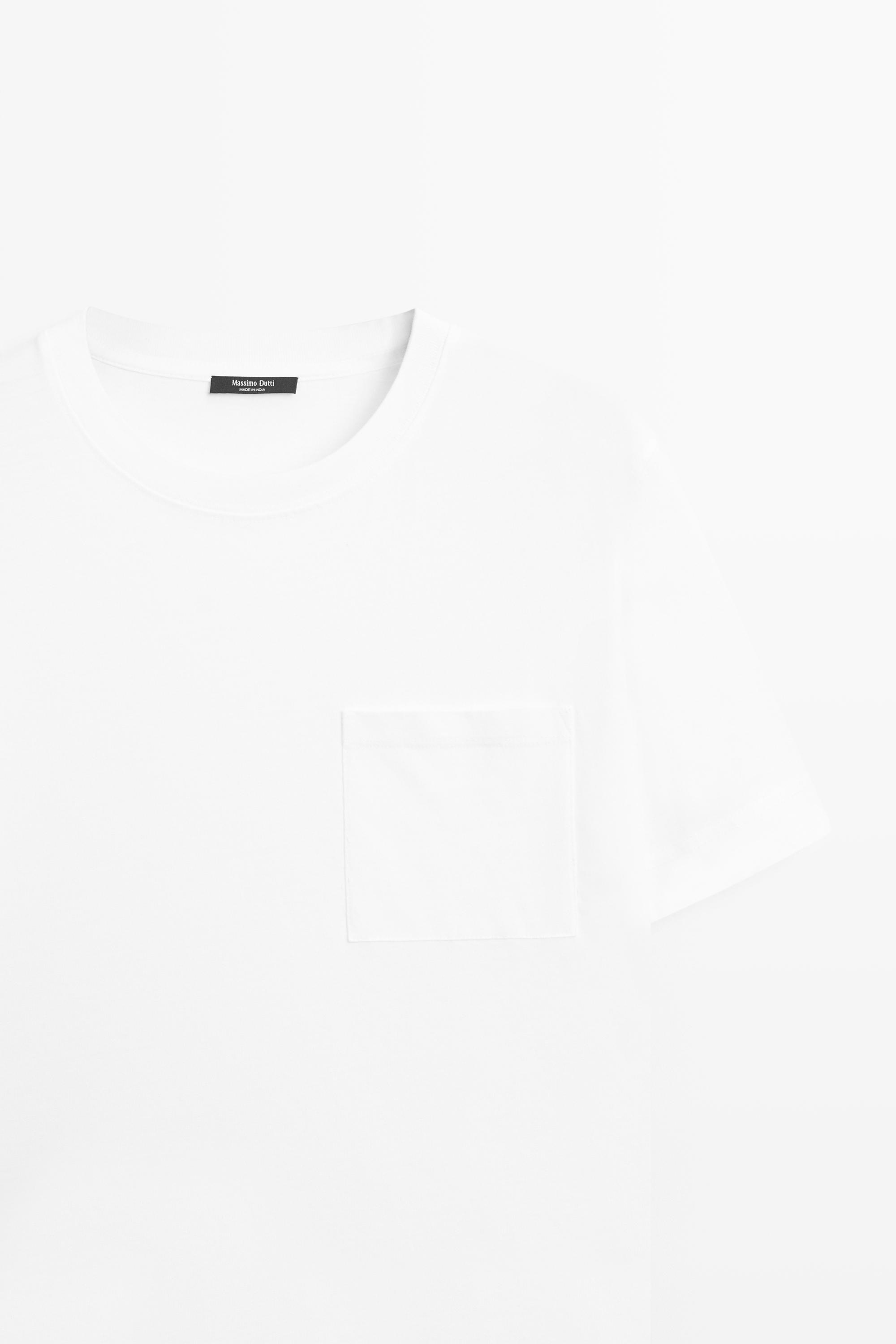 T-shirt manches courtes avec détail poche